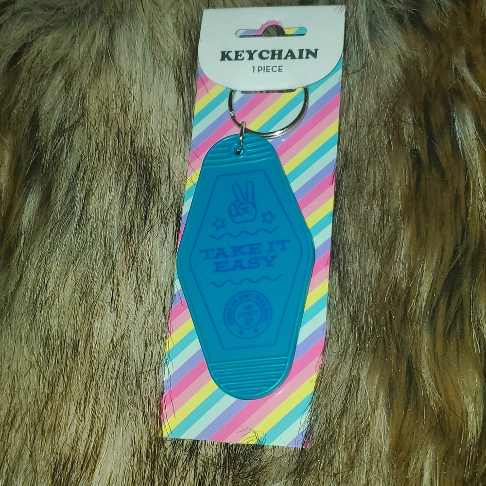 Retro motel room key Keychain take it easy